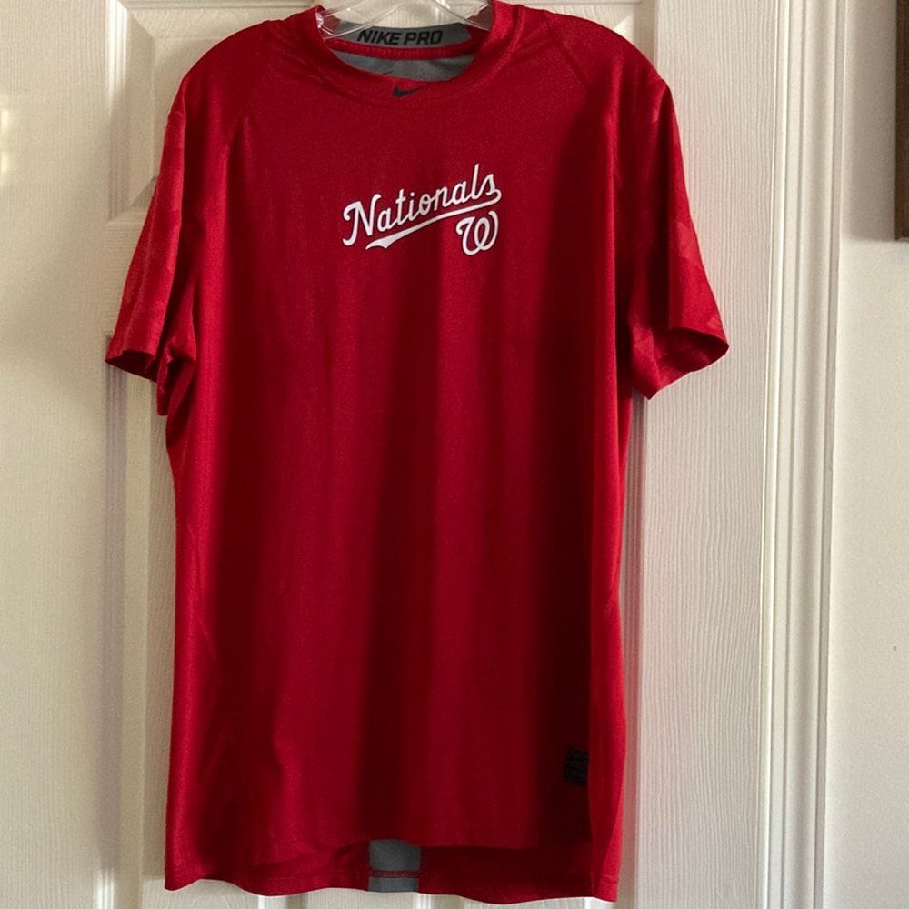 Nike Pro Washington Nationals Men’s Dri-Fit Fitted Tee (size L)